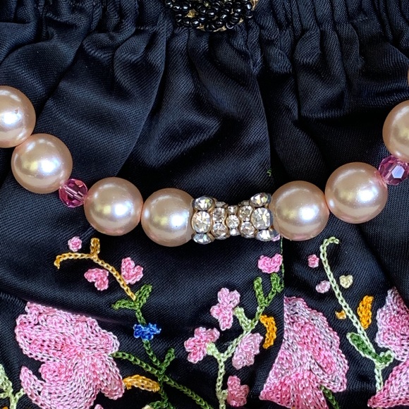 Lily Scott Embroidered Evening Bag - Picture 7 of 8